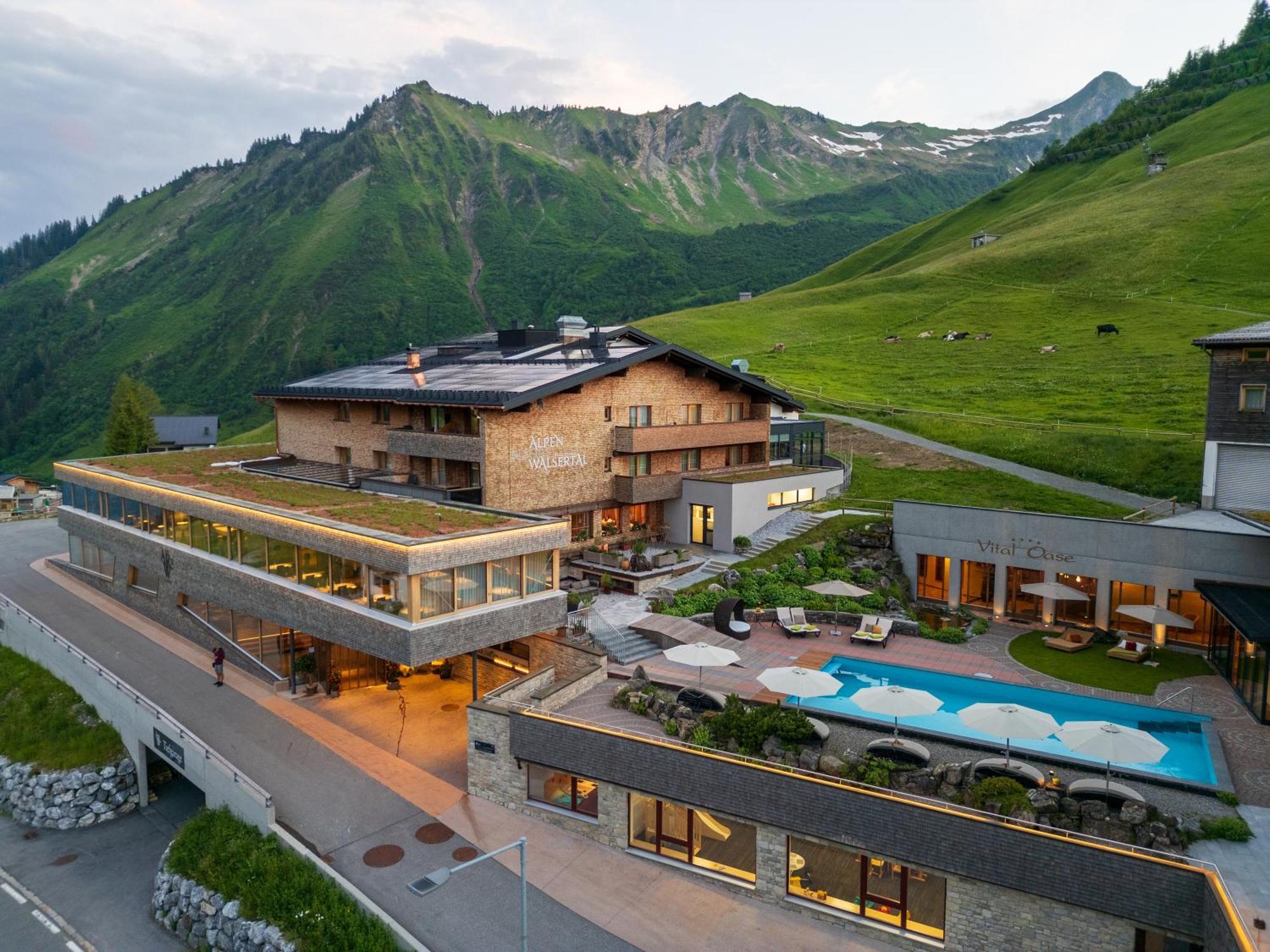 Alpenresort Walsertal Damuels Exteriör bild
