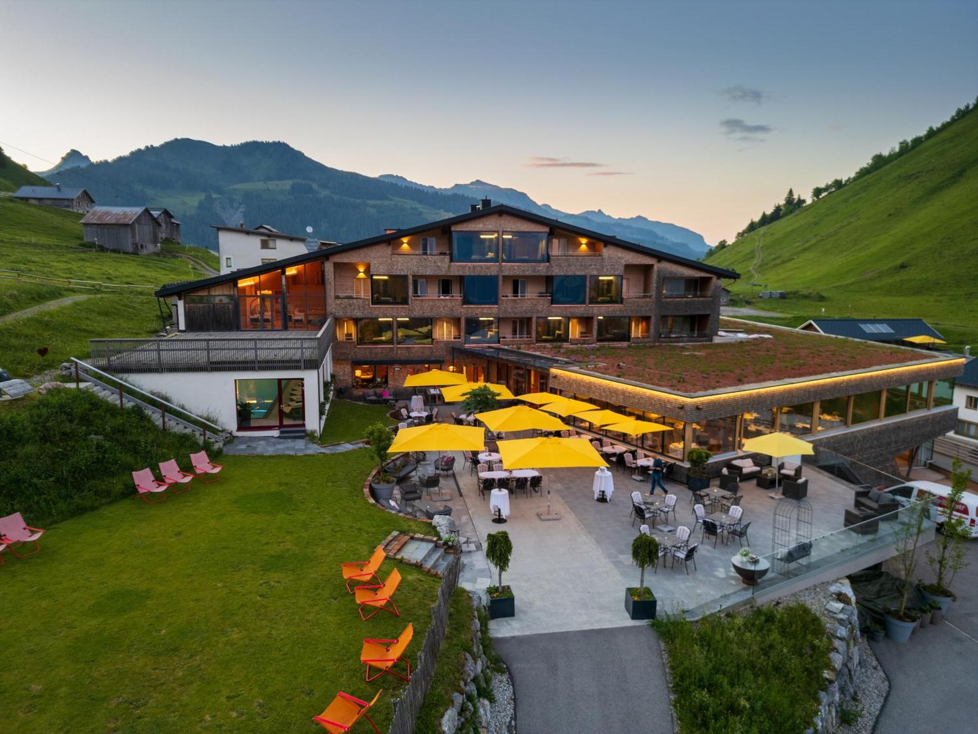 Alpenresort Walsertal Damuels Exteriör bild