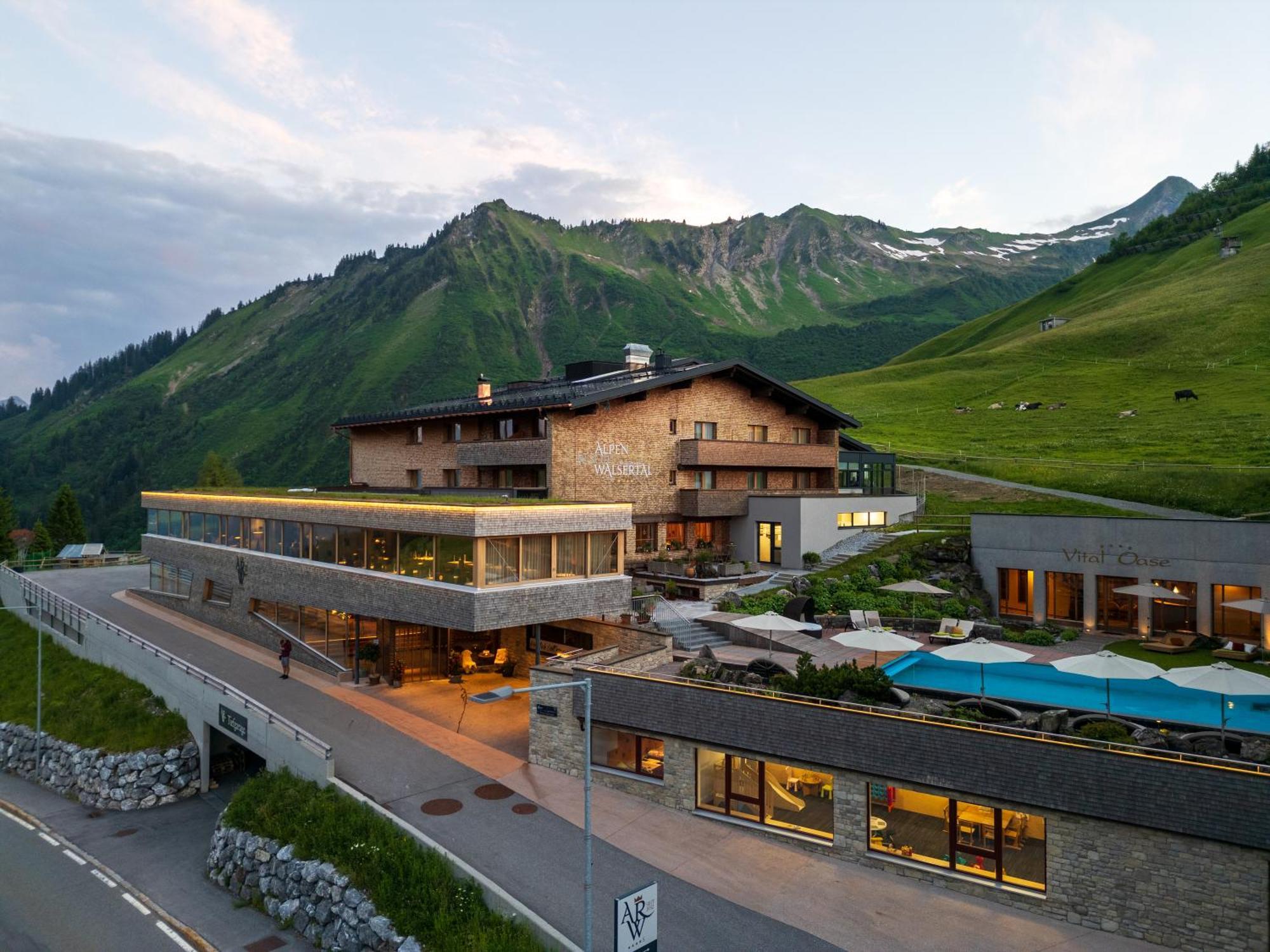 Alpenresort Walsertal Damuels Exteriör bild